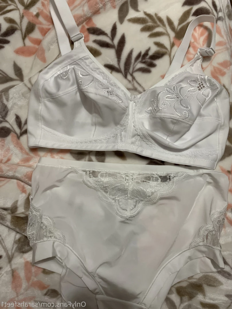Goddess Larah [ larah_sky ] Onlyfans leaked photo 16321875 on Hotleaks.tv