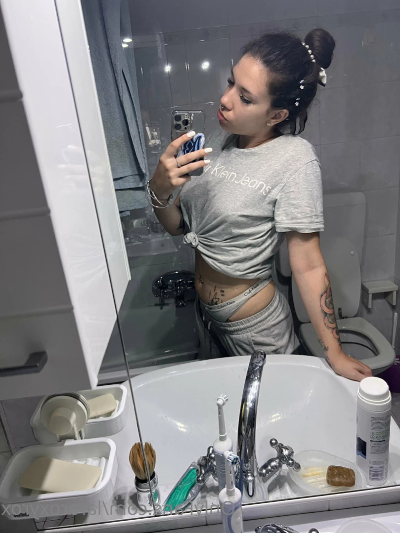 Lara roxy rox [ lararoxyrox ] Onlyfans leaked photo 12853417 on Hotleaks.tv