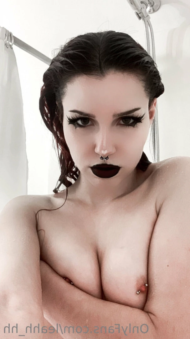 leah [ leahh_hh ] Onlyfans leaked photo 13114434 on Hotleaks.tv