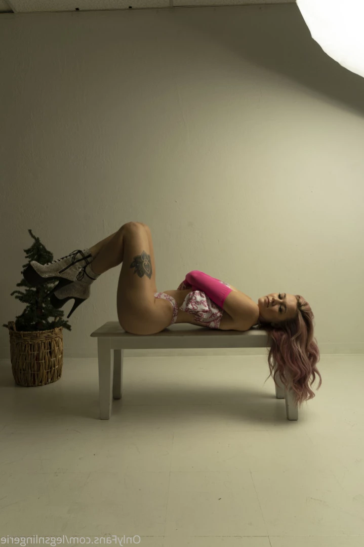 𝓛𝓮𝓰𝓼𝓷𝓛𝓲𝓷𝓰𝓮𝓻𝓲𝓮♡ [ legsnlingerie ] Onlyfans leaked photo 15181358 on Hotleaks.tv