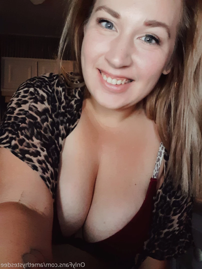 LactatingLena [ lenaamethystesdee ] Onlyfans leaked photo 10999650 on Hotleaks.tv