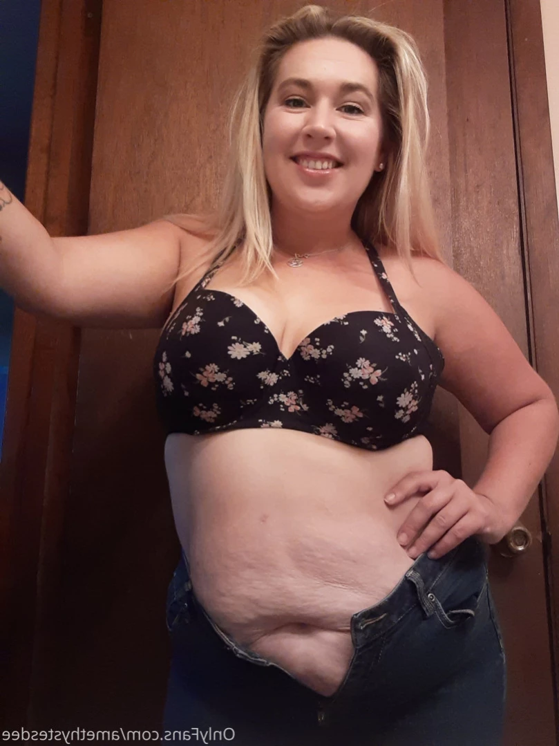 LactatingLena [ lenaamethystesdee ] Onlyfans leaked photo 11258713 on Hotleaks.tv