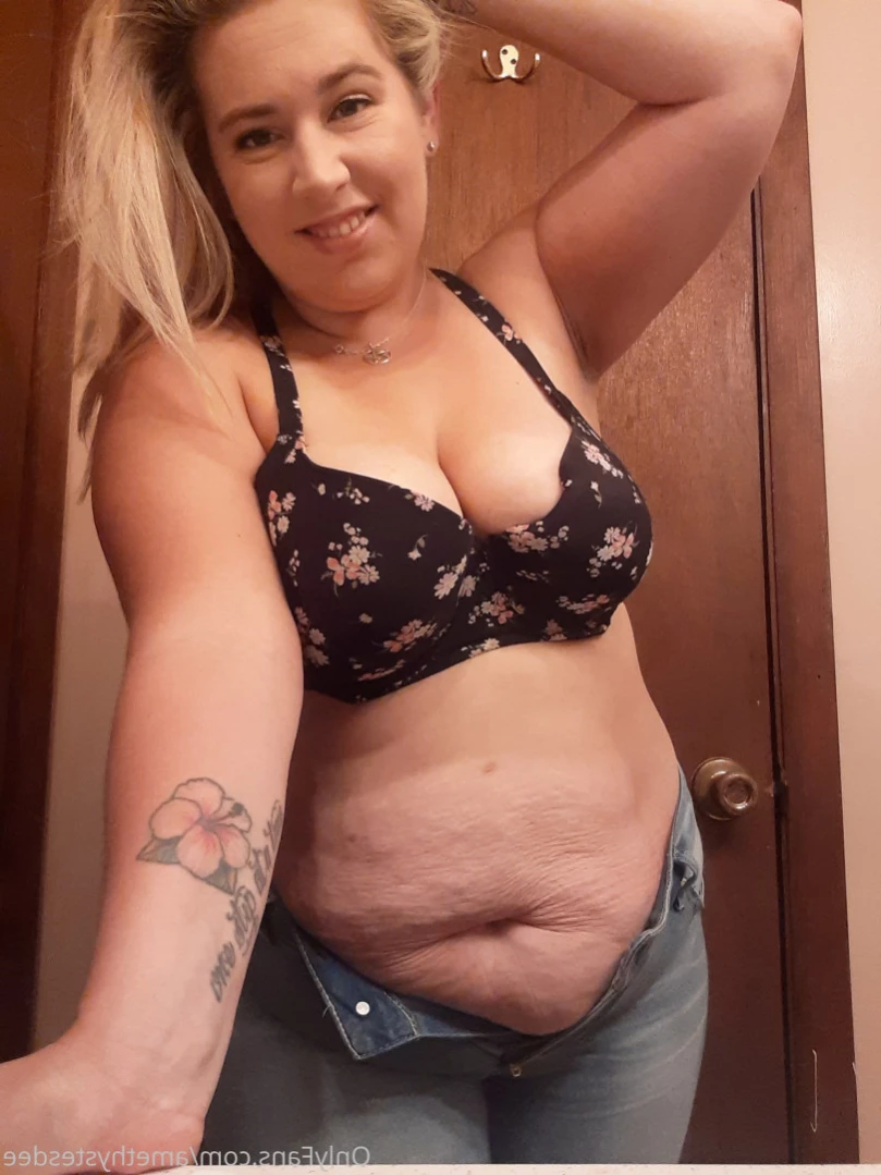 LactatingLena [ lenaamethystesdee ] Onlyfans leaked photo 11258731 on Hotleaks.tv
