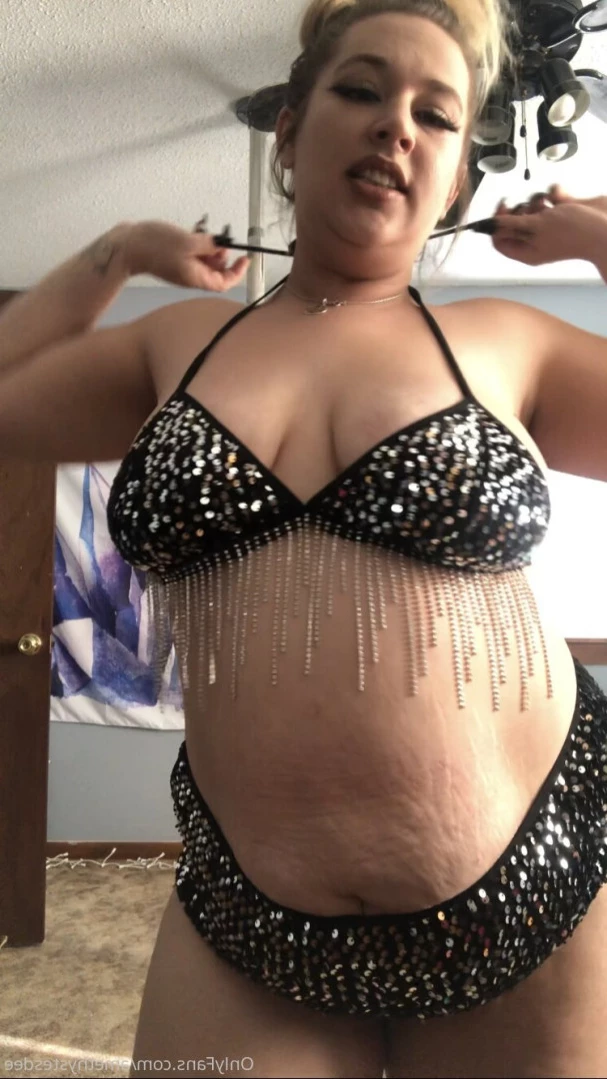 LactatingLena [ lenaamethystesdee ] Onlyfans leaked photo 13103707 on Hotleaks.tv