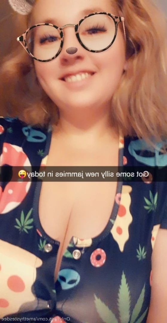 LactatingLena [ lenaamethystesdee ] Onlyfans leaked photo 14488623 on Hotleaks.tv