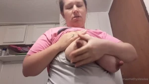 LactatingLena [ lenaamethystesdee ] Onlyfans leaked video 14501650 on Hotleaks.tv