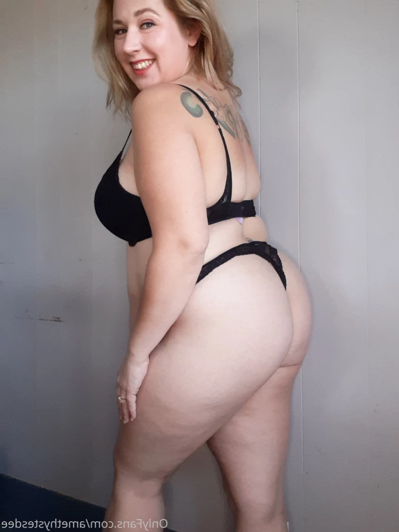 LactatingLena [ lenaamethystesdee ] Onlyfans leaked photo 15301956 on Hotleaks.tv