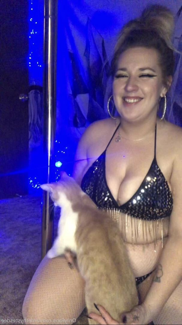 LactatingLena [ lenaamethystesdee ] Onlyfans leaked photo 15722720 on Hotleaks.tv