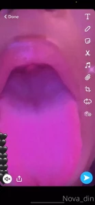 1704672
