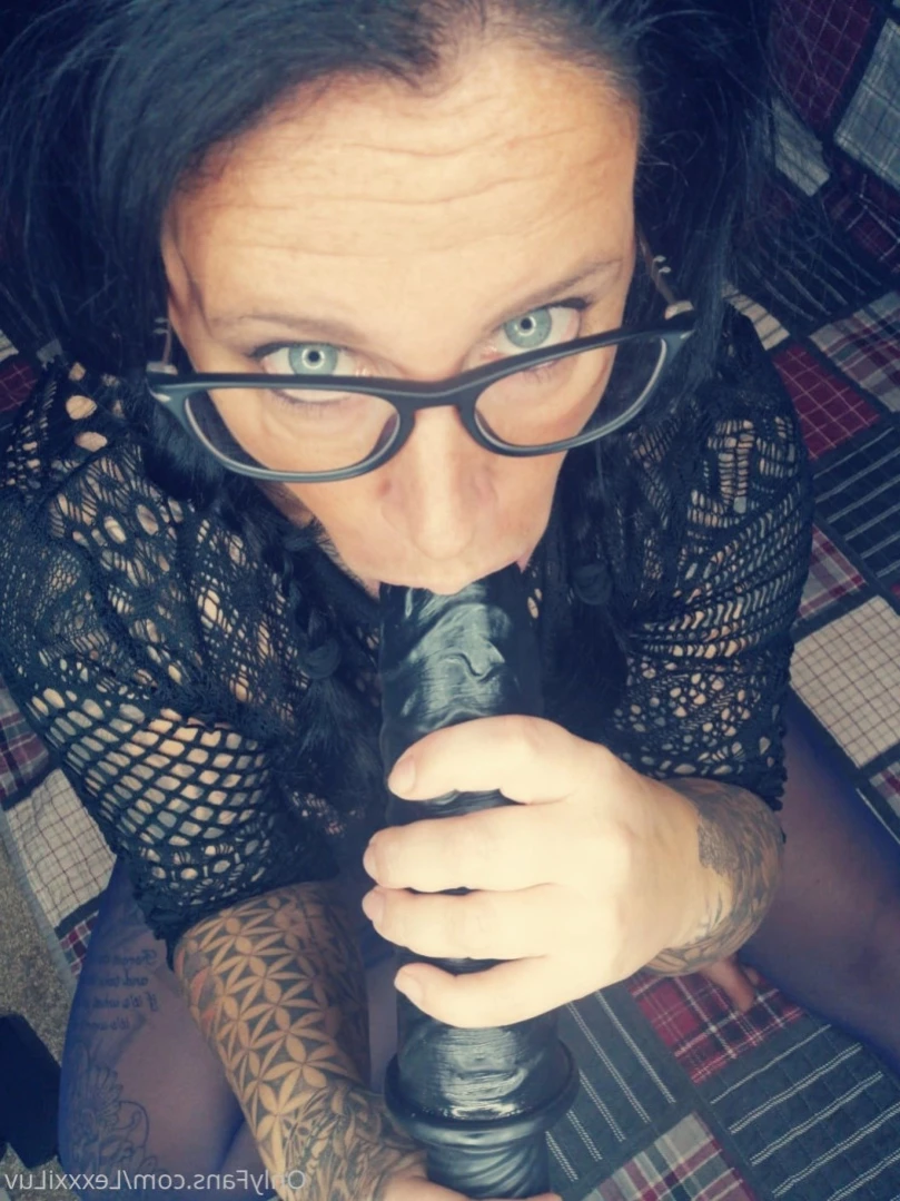 Lexxxi Luv - Naughty HotWife [ lexxxiluv ] Onlyfans leaked photo 15296658 on Hotleaks.tv
