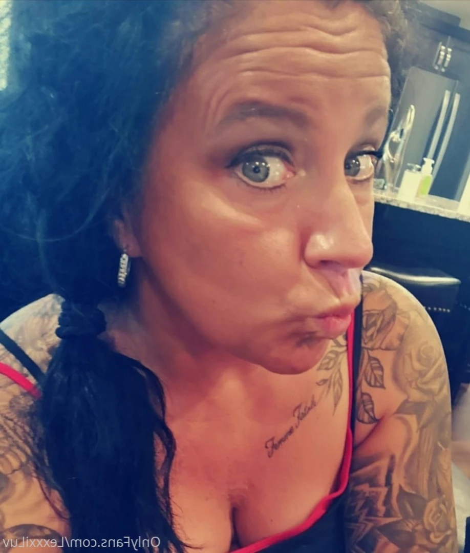 Lexxxi Luv - Naughty HotWife [ lexxxiluv ] Onlyfans leaked photo 16322827 on Hotleaks.tv