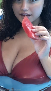 16070468