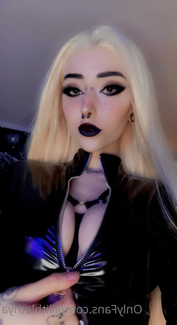 Step Sis Lilli | big tiddy goth gf [ lillithlethya ] Onlyfans leaked photo 11248980 on Hotleaks.tv