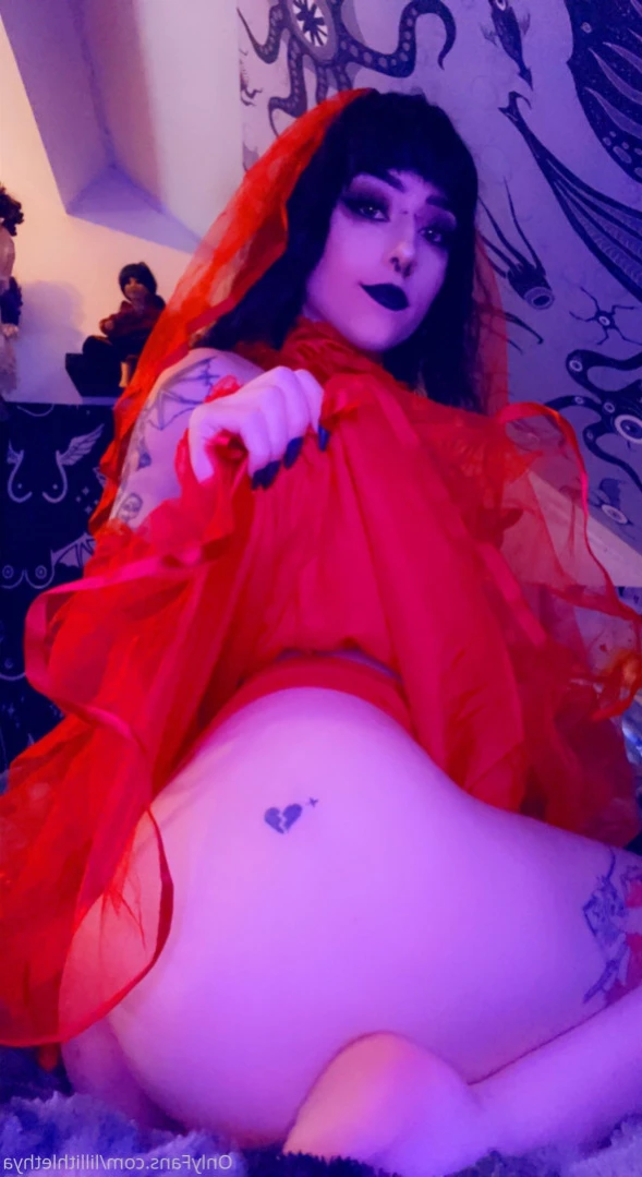 Step Sis Lilli | big tiddy goth gf [ lillithlethya ] Onlyfans leaked photo 11249326 on Hotleaks.tv