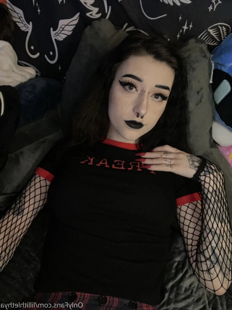 Step Sis Lilli | big tiddy goth gf [ lillithlethya ] Onlyfans leaked photo 11249443 on Hotleaks.tv