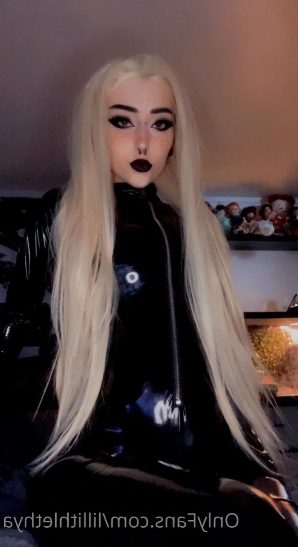 Step Sis Lilli | big tiddy goth gf [ lillithlethya ] Onlyfans leaked photo 11249691 on Hotleaks.tv