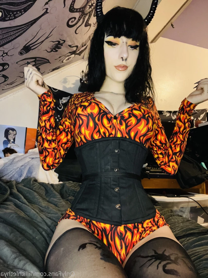 Step Sis Lilli | big tiddy goth gf [ lillithlethya ] Onlyfans leaked photo 11250287 on Hotleaks.tv