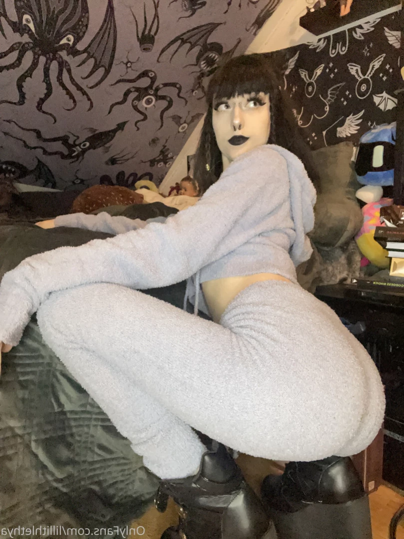 Step Sis Lilli | big tiddy goth gf [ lillithlethya ] Onlyfans leaked photo 11598365 on Hotleaks.tv