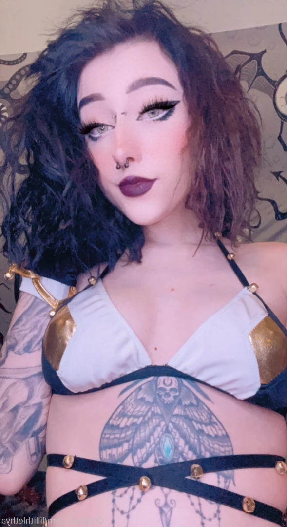 Step Sis Lilli | big tiddy goth gf [ lillithlethya ] Onlyfans leaked photo 13462344 on Hotleaks.tv