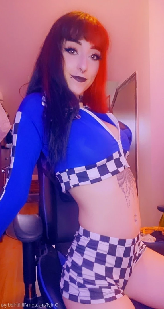 Step Sis Lilli | big tiddy goth gf [ lillithlethya ] Onlyfans leaked photo 14375905 on Hotleaks.tv