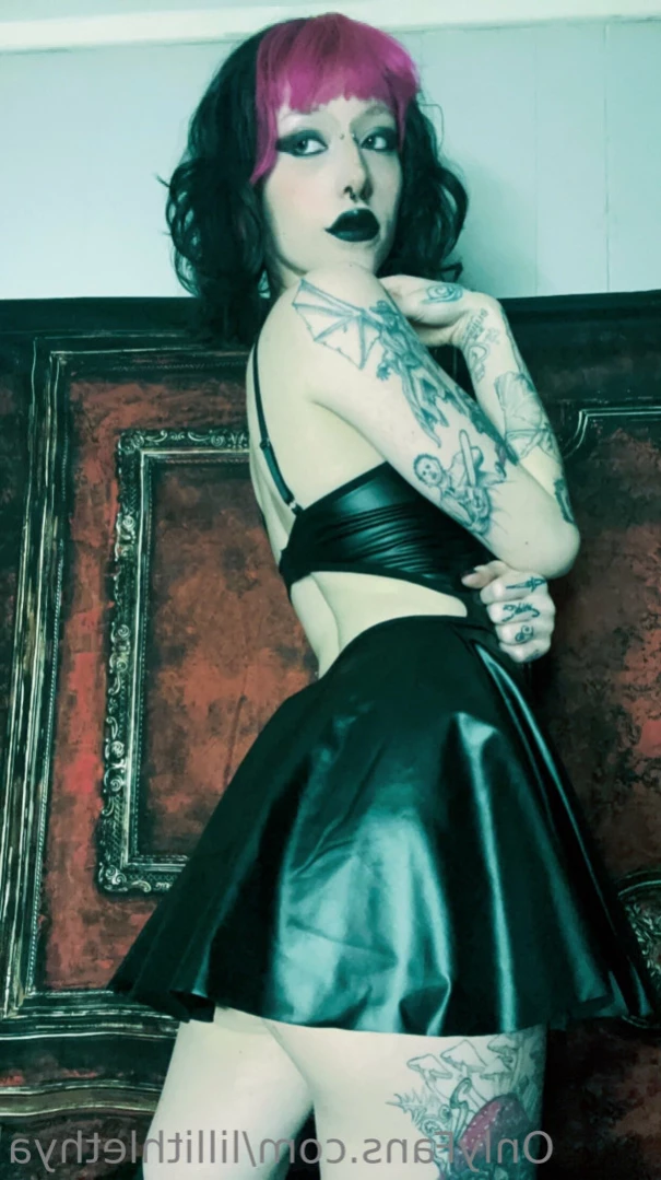 Step Sis Lilli | big tiddy goth gf [ lillithlethya ] Onlyfans leaked photo 14965598 on Hotleaks.tv