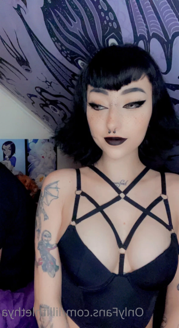 Step Sis Lilli | big tiddy goth gf [ lillithlethya ] Onlyfans leaked photo 15260166 on Hotleaks.tv