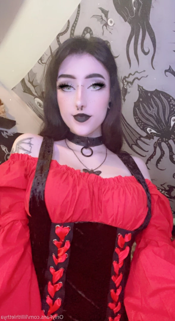 Step Sis Lilli | big tiddy goth gf [ lillithlethya ] Onlyfans leaked photo 15565703 on Hotleaks.tv