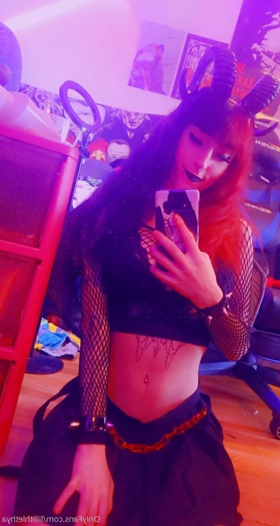 Step Sis Lilli | big tiddy goth gf [ lillithlethya ] Onlyfans leaked photo 15566440 on Hotleaks.tv