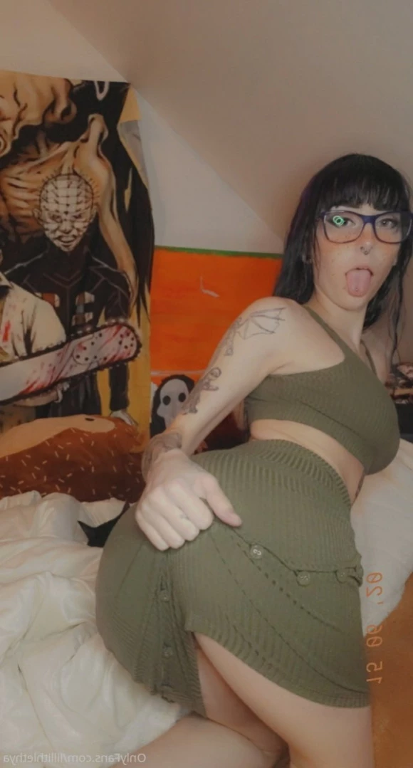 Step Sis Lilli | big tiddy goth gf [ lillithlethya ] Onlyfans leaked photo 16313955 on Hotleaks.tv