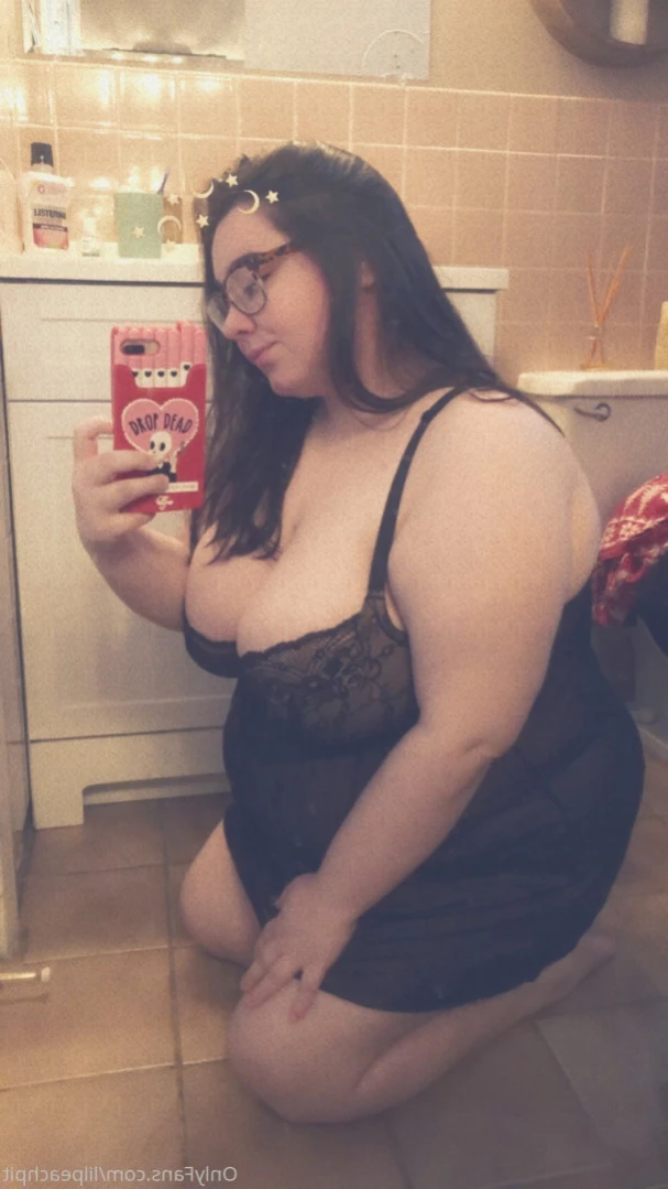 bratty crocker 🖤🥀 [ lilpeachpit ] Onlyfans leaked photo 13231643 on Hotleaks.tv