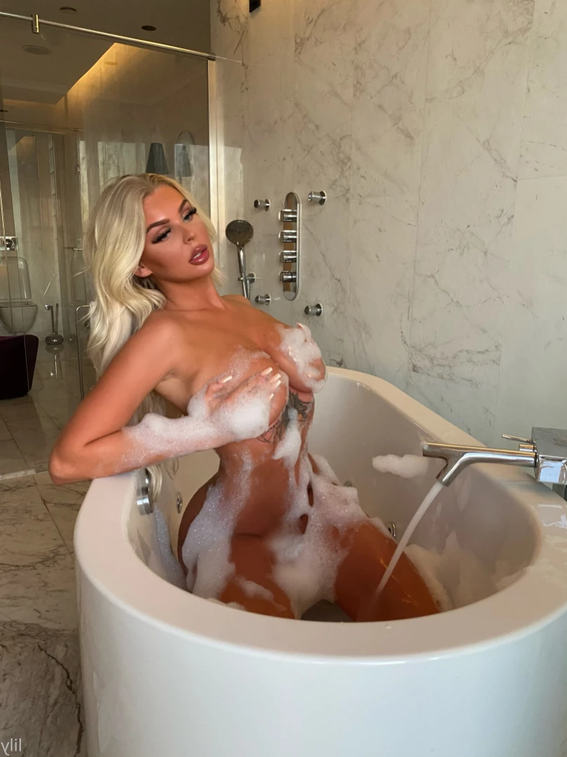 💦 SEXTING NOW 💦 [ liladelinaa ] Onlyfans leaked photo 15556619 on Hotleaks.tv