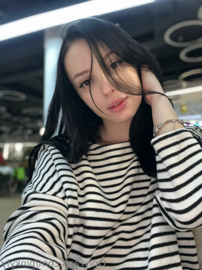 Lily [ lilyglow ] Onlyfans leaked photo 15475882 on Hotleaks.tv