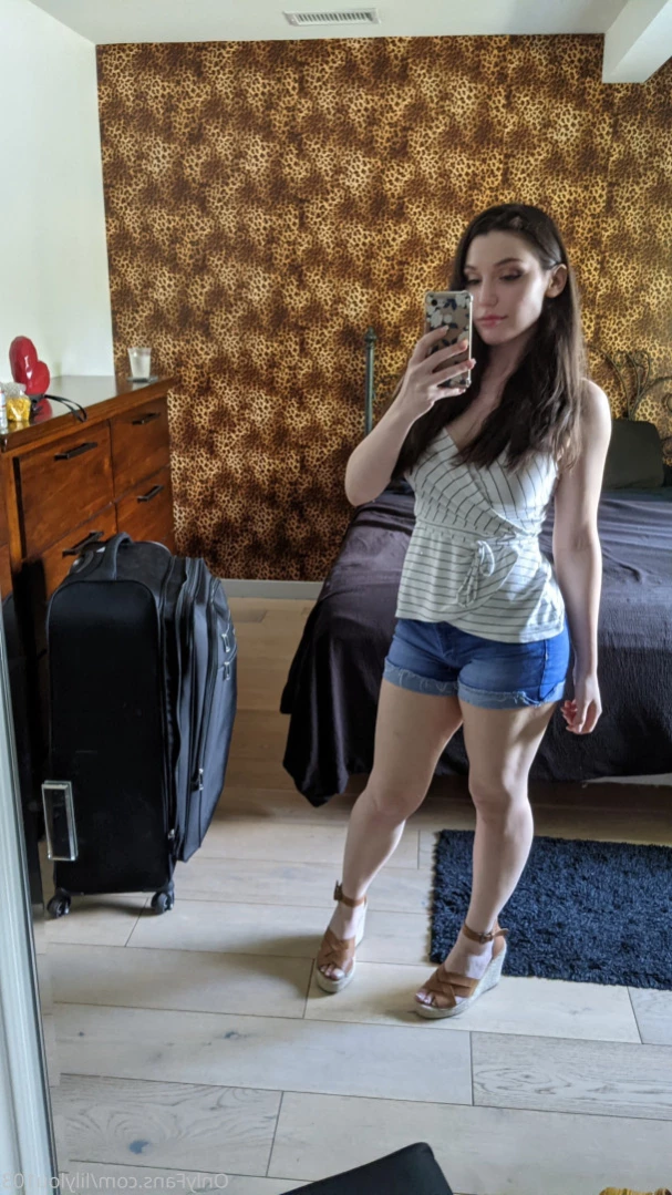 Lily Lou [ lilylouofficial ] Onlyfans leaked photo 11251344 on Hotleaks.tv