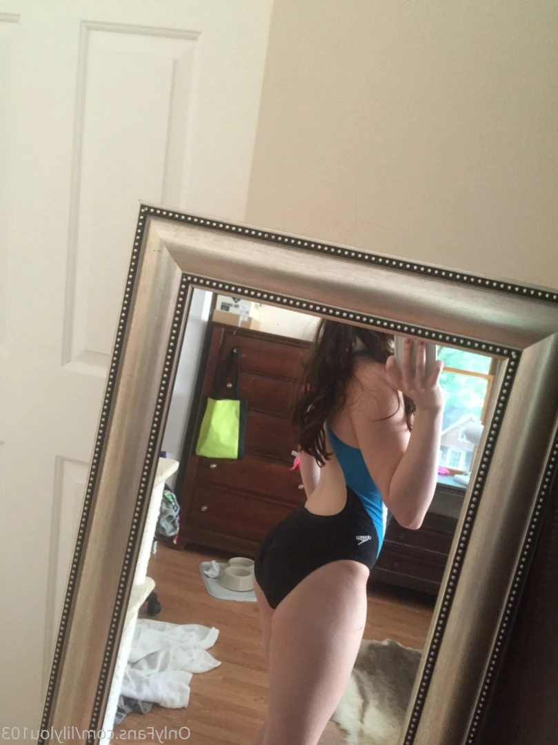 Lily Lou [ lilylouofficial ] Onlyfans leaked photo 11251456 on Hotleaks.tv