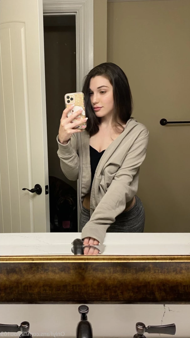 Lily Lou [ lilylouofficial ] Onlyfans leaked photo 11253021 on Hotleaks.tv