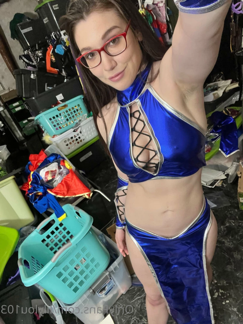 Lily Lou [ lilylouofficial ] Onlyfans leaked photo 11691061 on Hotleaks.tv