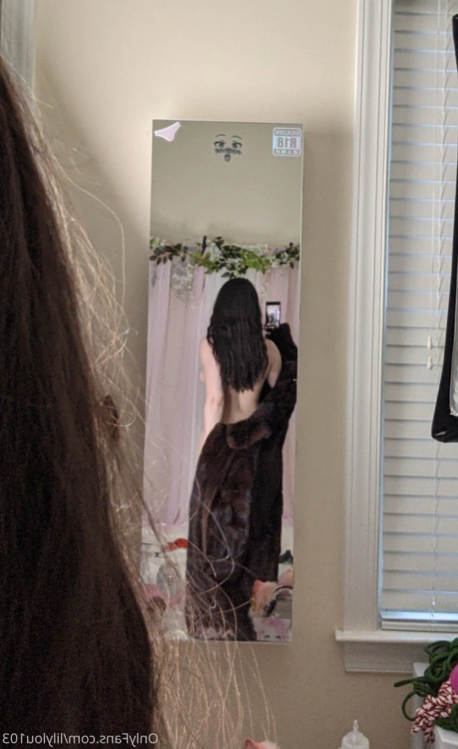 Lily Lou [ lilylouofficial ] Onlyfans leaked photo 15719974 on Hotleaks.tv
