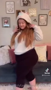Lily Loveles [ lilyloveles ] Onlyfans leaked video 18094485 on Hotleaks.tv