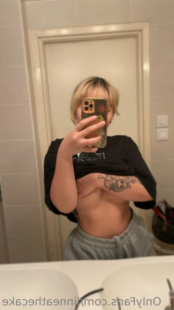 linn 𓆏 [ linneathecake ] Onlyfans leaked photo 12305582 on Hotleaks.tv