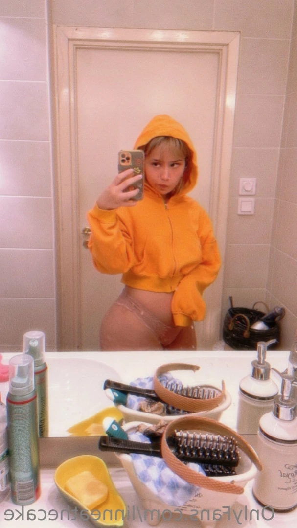 linn 𓆏 [ linneathecake ] Onlyfans leaked photo 12529802 on Hotleaks.tv