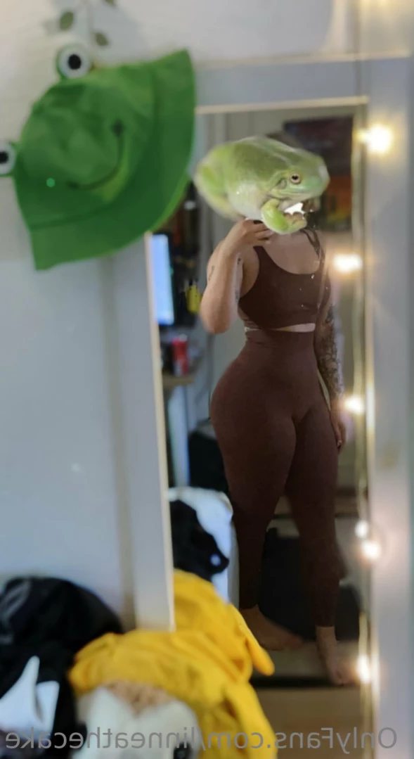linn 𓆏 [ linneathecake ] Onlyfans leaked photo 13466980 on Hotleaks.tv