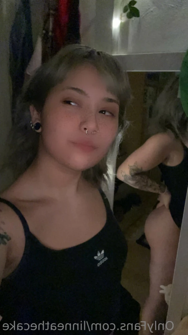 linn 𓆏 [ linneathecake ] Onlyfans leaked photo 14376260 on Hotleaks.tv