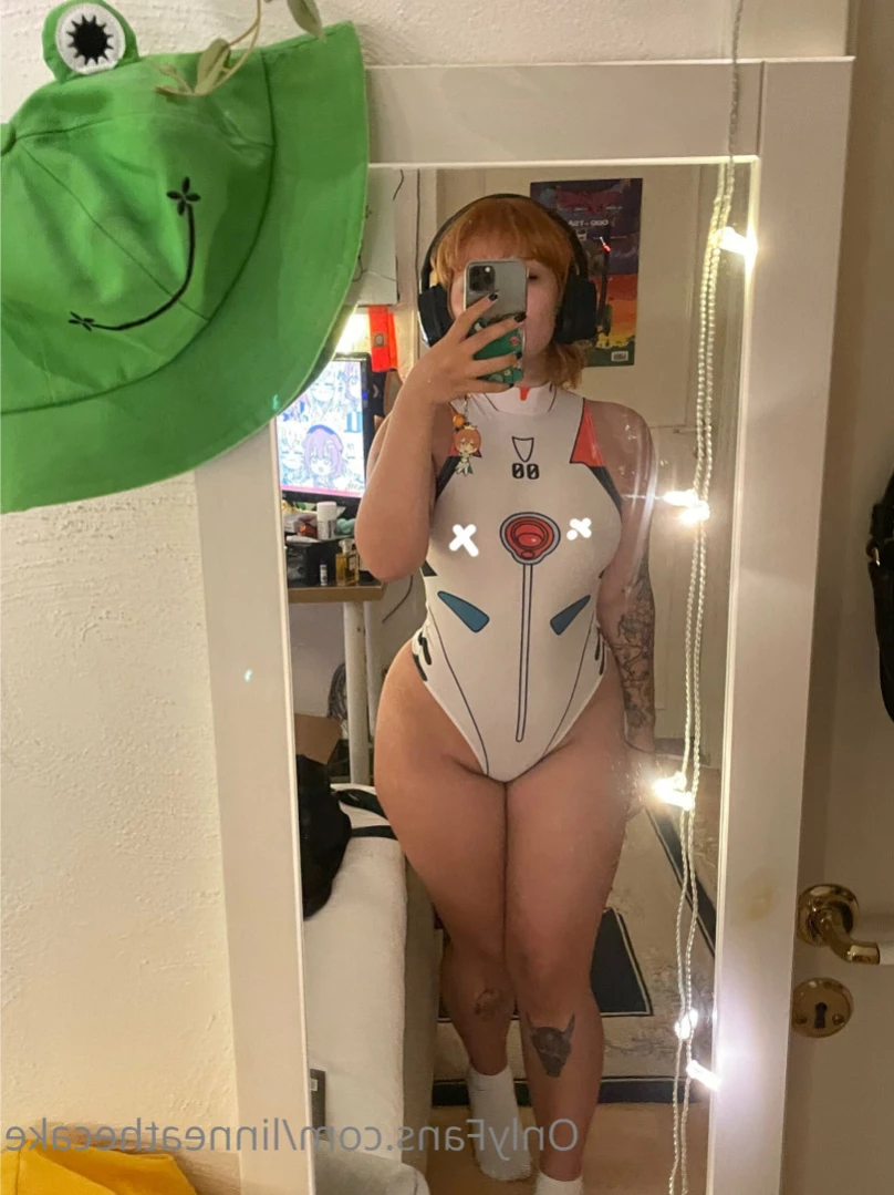linn 𓆏 [ linneathecake ] Onlyfans leaked photo 14476951 on Hotleaks.tv