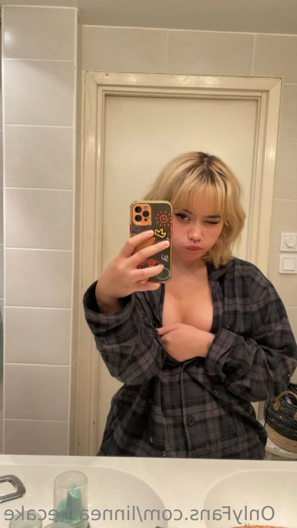 linn 𓆏 [ linneathecake ] Onlyfans leaked photo 14496558 on Hotleaks.tv