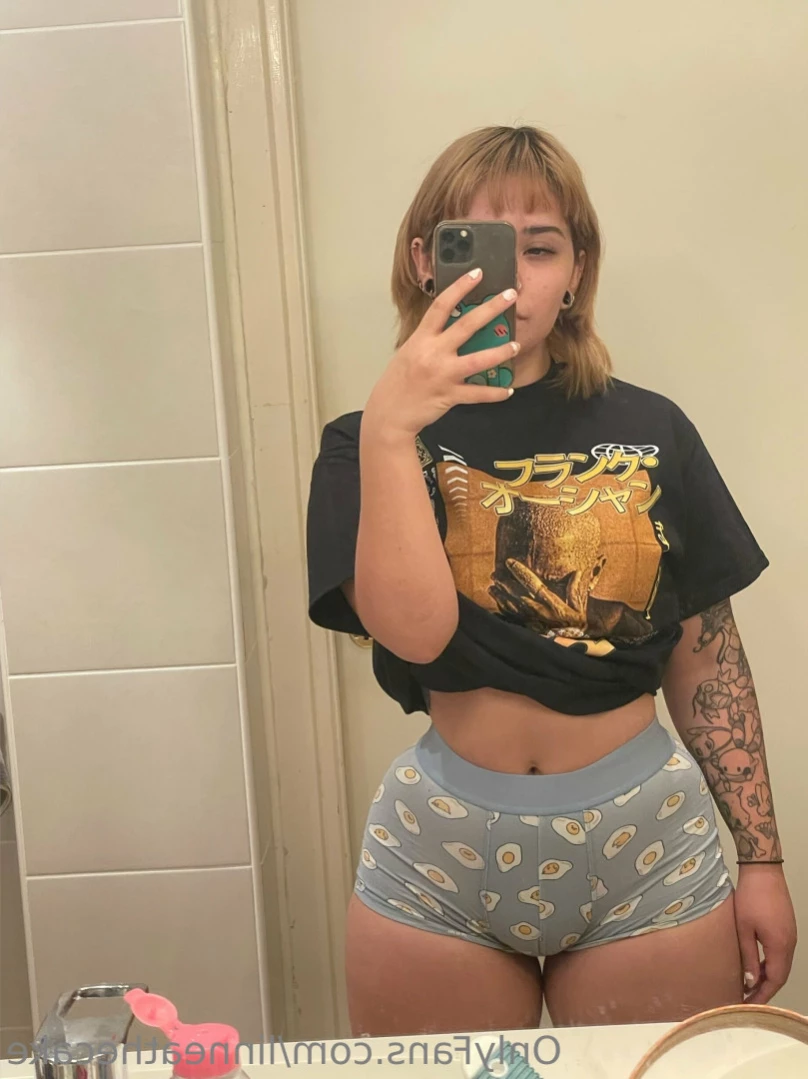 linn 𓆏 [ linneathecake ] Onlyfans leaked photo 14496562 on Hotleaks.tv