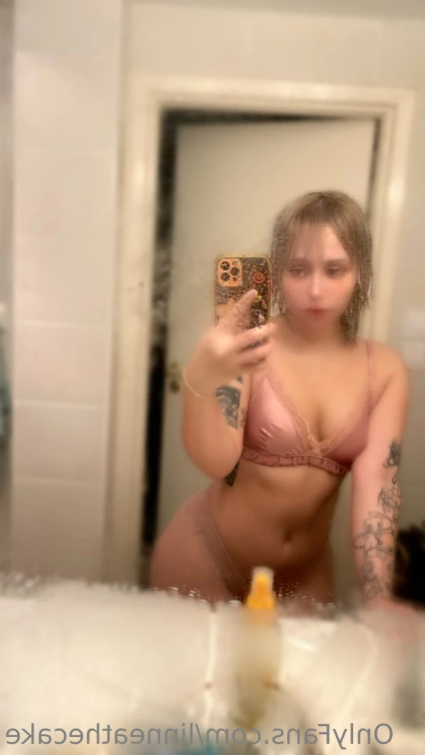 linn 𓆏 [ linneathecake ] Onlyfans leaked photo 15176958 on Hotleaks.tv
