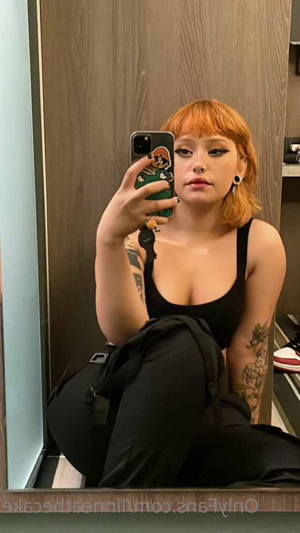 linn 𓆏 [ linneathecake ] Onlyfans leaked photo 15208493 on Hotleaks.tv