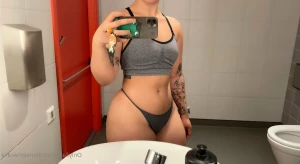15703389