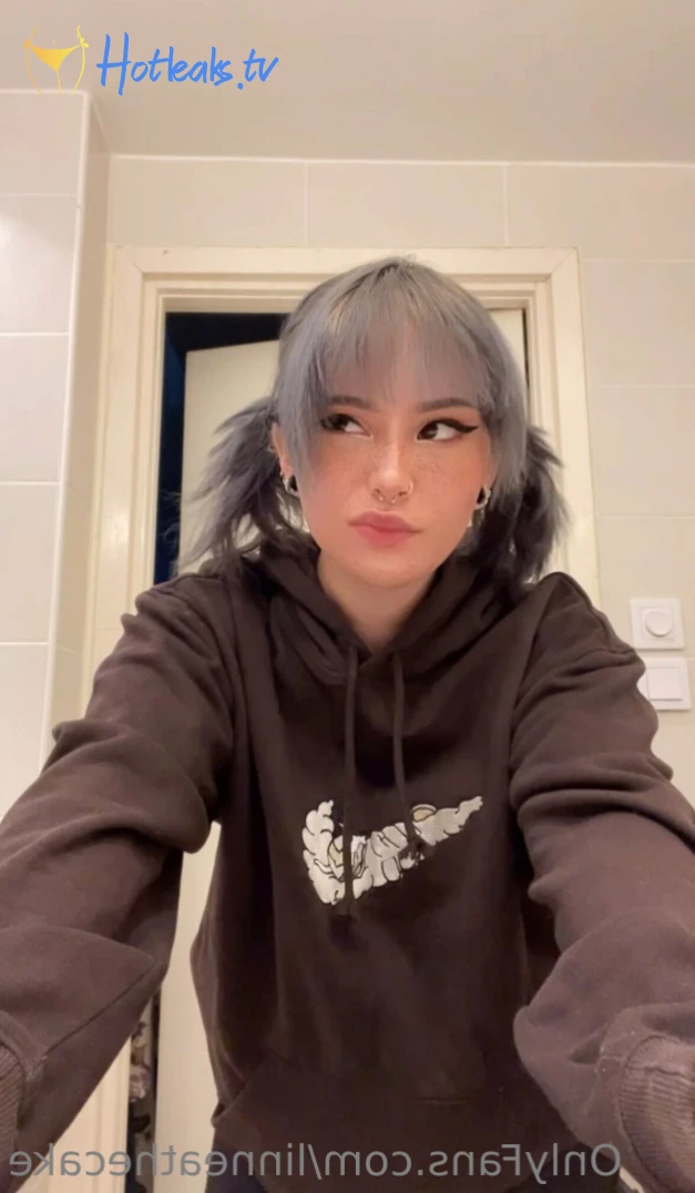 linn 𓆏 [ linneathecake ] Onlyfans leaked photo 15981012 on Hotleaks.tv
