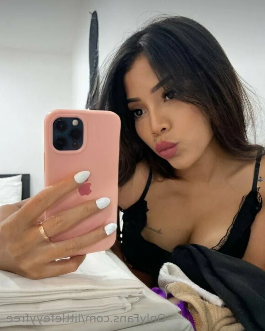 Little Feyy, Your Petite Asian GF [ littlefeyyfree ] Onlyfans leaked photo 11239377 on Hotleaks.tv